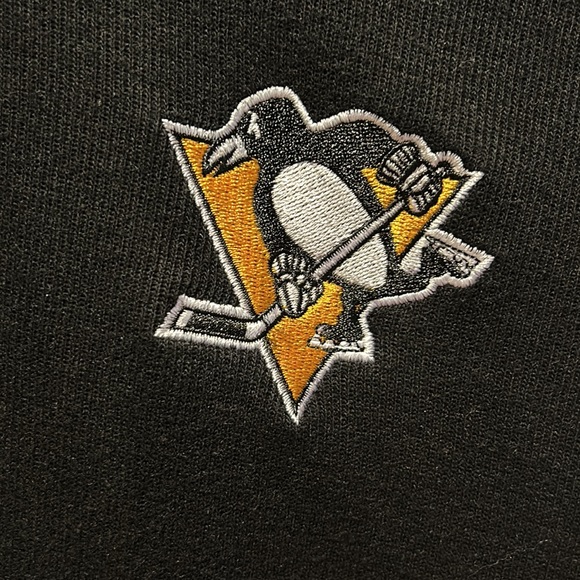 Men’s NHL Pittsburgh Penguins Quarter Zip Sweater in Black - Picture 3 of 4